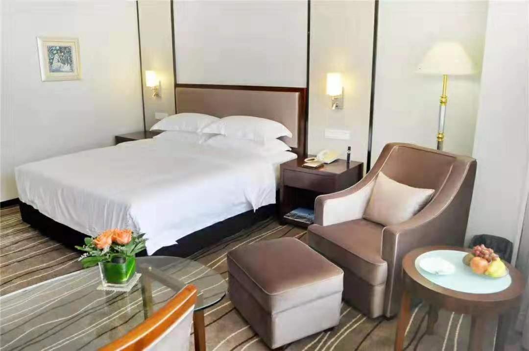 Zhongshan International Hotel Bagian luar foto